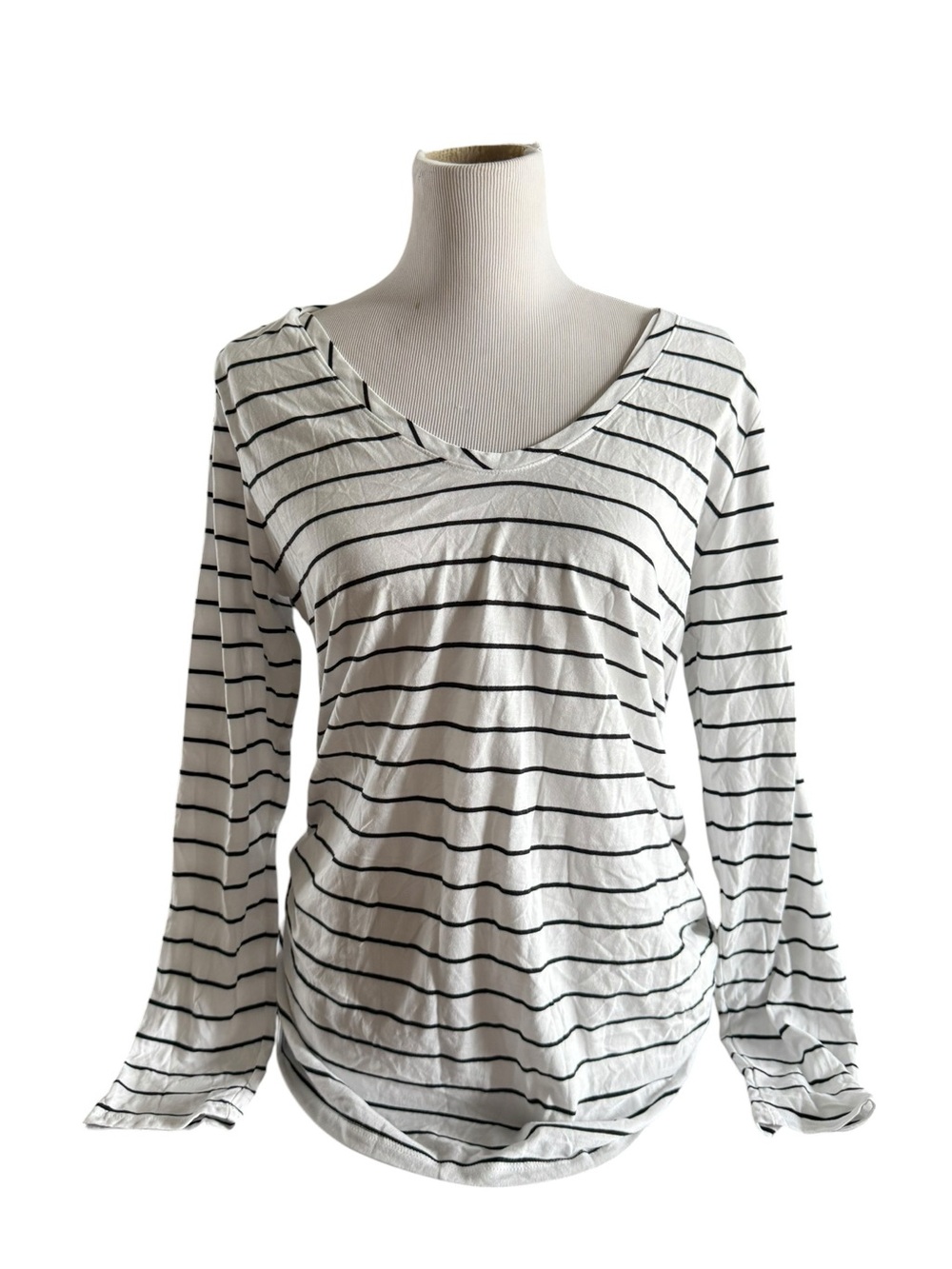 NWT Isabel Maternity Striped V-Neck Long Sleeve Top in White and Black Size L